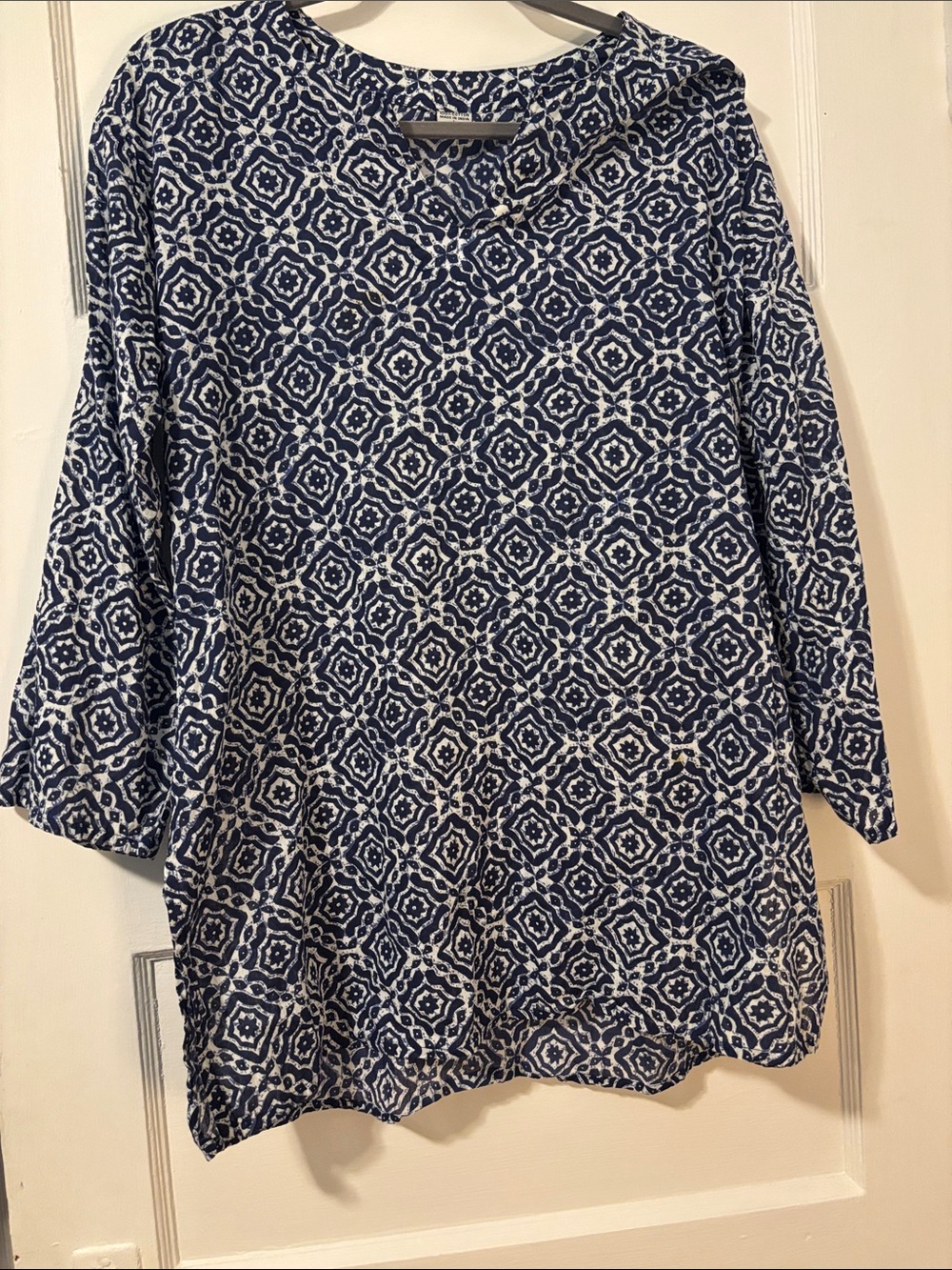 Relaxed Navy and White Geometric Tunic Top Large